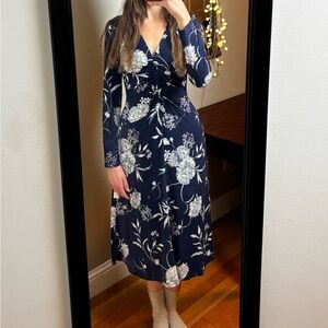 Maggy London ruched v-neck navy floral midi dress long sleeve classic